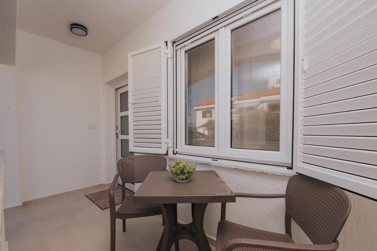Apartments Virgine Maria I Baška Buitenkant foto