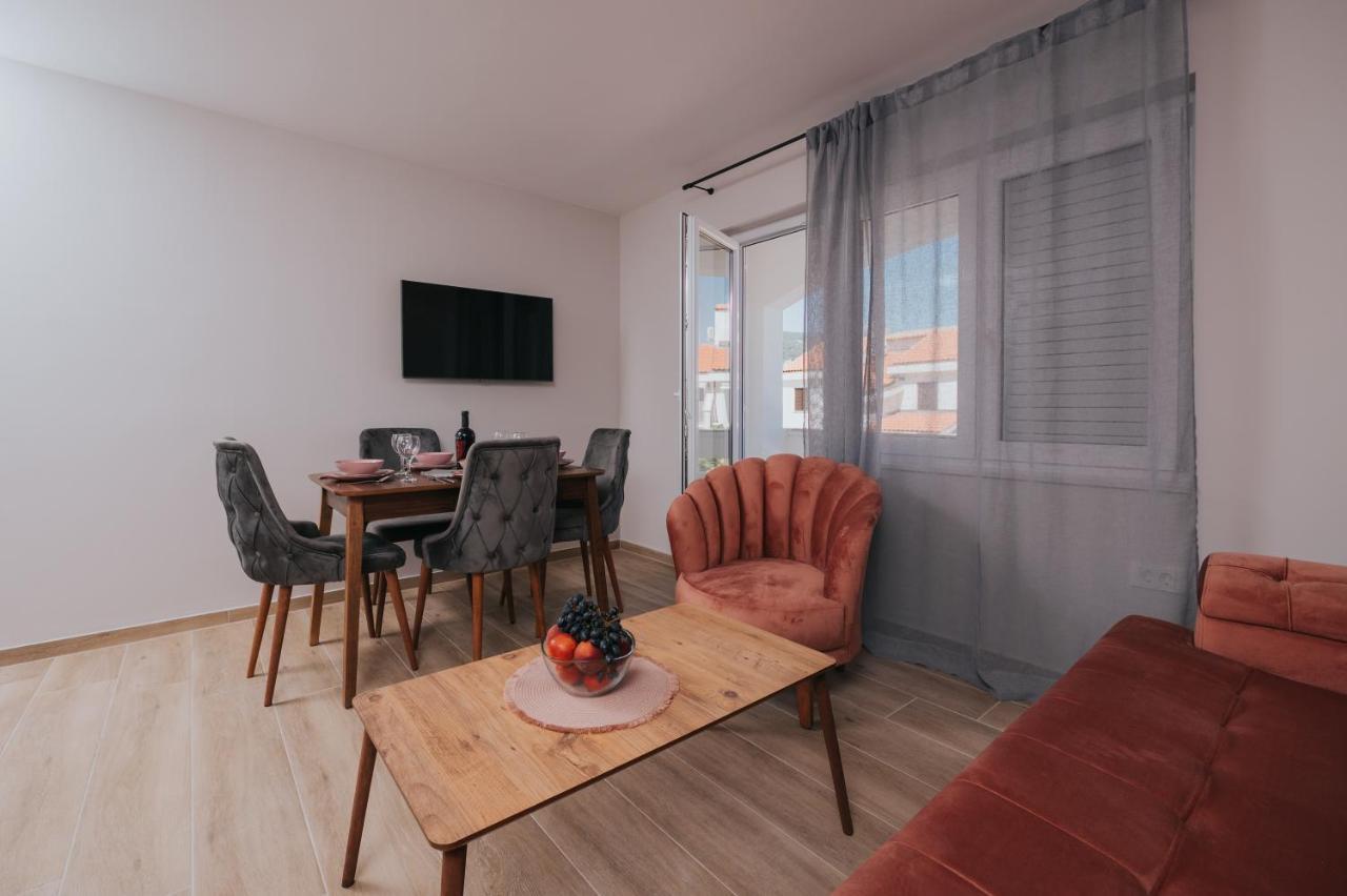 Apartments Virgine Maria I Baška Buitenkant foto