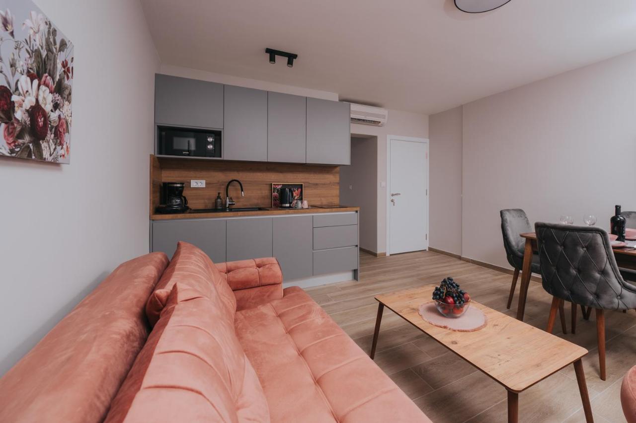 Apartments Virgine Maria I Baška Buitenkant foto